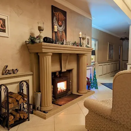 Finn Village - Loch Lomond - The Jungle With A Private Hot Tub Konukevi *