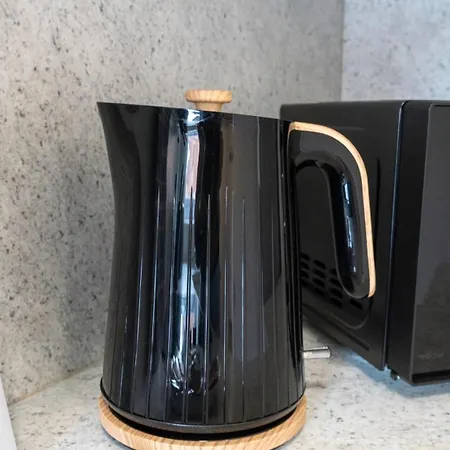 2 Bdr House By Caledonia Luxe Short Lets & Serviced Сasa de vacaciones *