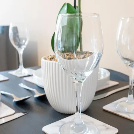 Сasa de vacaciones 2 Bdr House By Caledonia Luxe Short Lets & Serviced