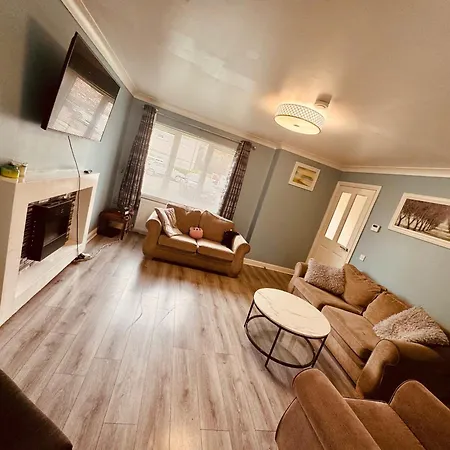 Ferienhaus 3 Bed Glasgow