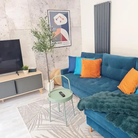 Modern - Free Parking Apartment Glasgow