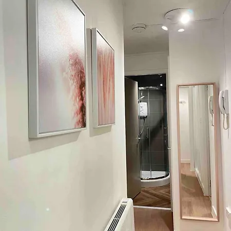 דירה Lovely 1-bedroom In Near Subway