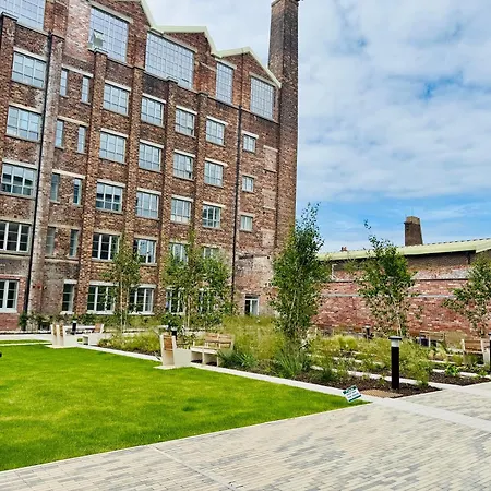 Apartamento Modern Flat In Free Parking & Wifi