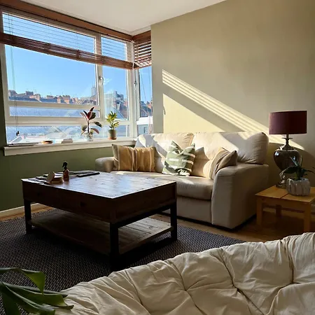 Appartamento Two Bedroom Maisonette In The Heart Of The West End Glasgow