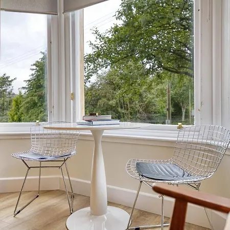 Oasis Craigpark Apartment Glasgow