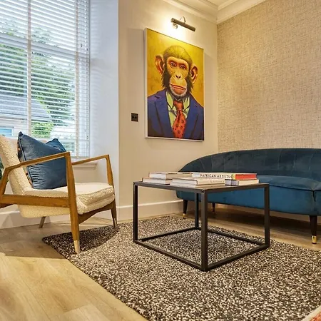 Apartment Oasis Craigpark Glasgow