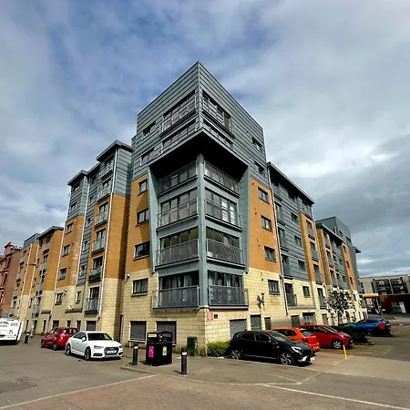 The Clyde Retreat, 2 Bedrooms Γλασκώβη