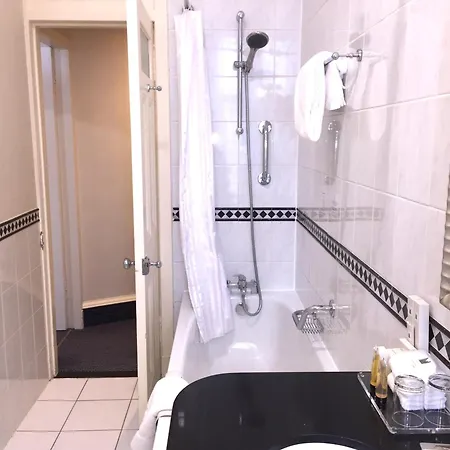 Hotel Millennium