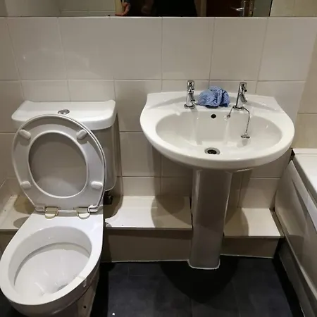 New Rd Apartment Glasgow