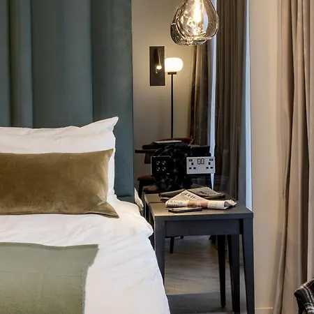 The Wellington By Adina Glasgow