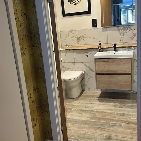 Harbour Clyde Waterfront *