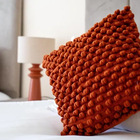 3 Bdr Flat By Caledonia Luxe Short Lets & Serviced * Glasgow