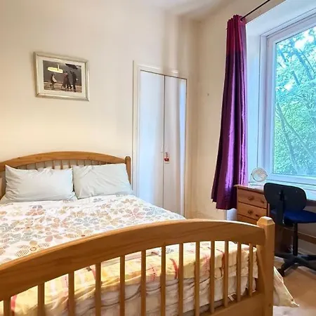 Apartament One Bedroom Flat Close To Centre And Amenities