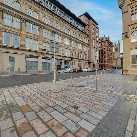 Luxurious Royal 2br Apartment, Centre *