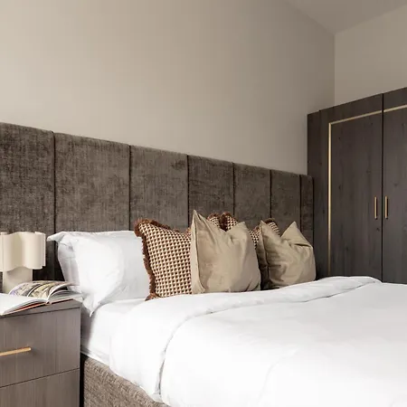 Moment Blythswood St شقة فندقية 4*