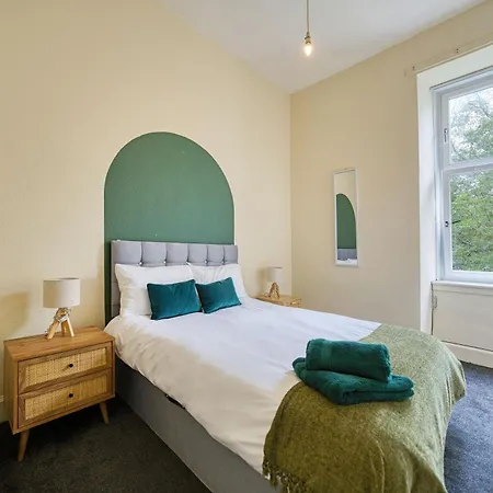 Group 4br Sleeps 11 Near Ibrox Parking Διαμέρισμα *