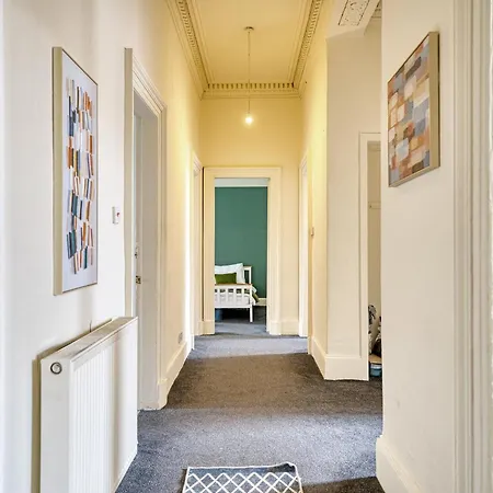 Group 4br Sleeps 11 Near Ibrox Parking Διαμέρισμα Γλασκώβη