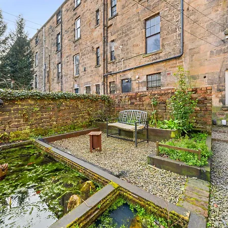 Unique Victorian In Glasgow