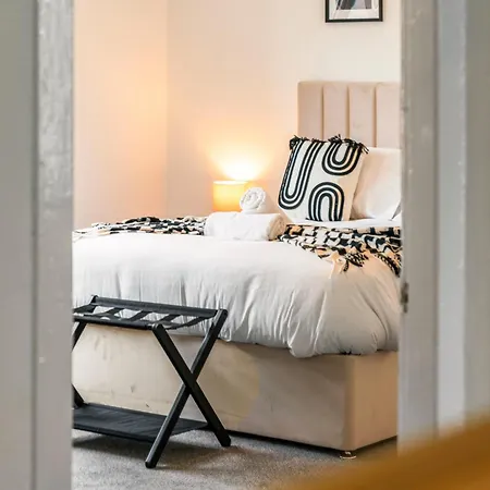 Cosy And Bright 3-bedroom Flat Appartement