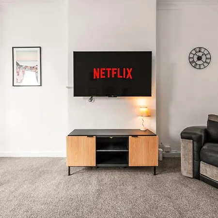 Lejlighed Cosy And Bright 3-bedroom Flat *