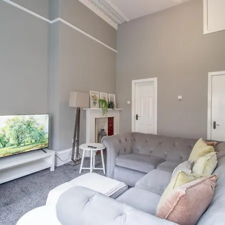 Pass The Keys West End Wonder Apartman Glasgow