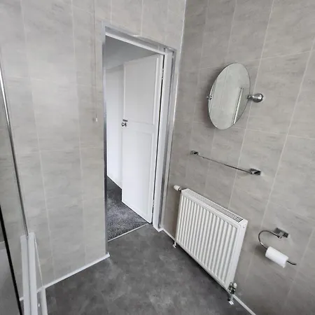 Charming 3-bed Oasis-free Parking * Γλασκώβη