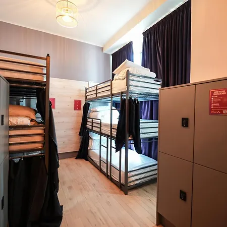 Revolver 4* グラスゴー