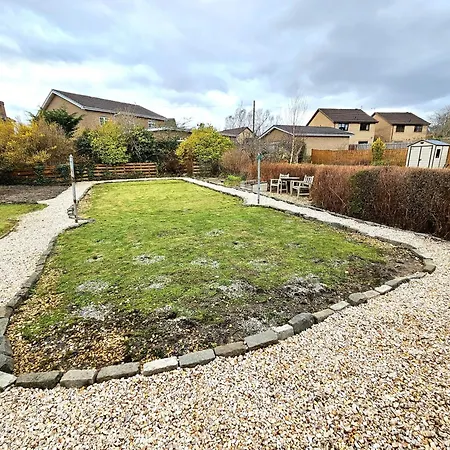 Charming 3-bed Oasis-free Parking