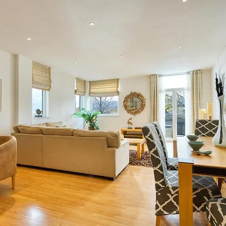 Apartment Lovely 2 Bed Water Front Glasgow