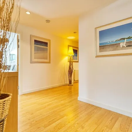 Apartment Lovely 2 Bed Water Front Glasgow