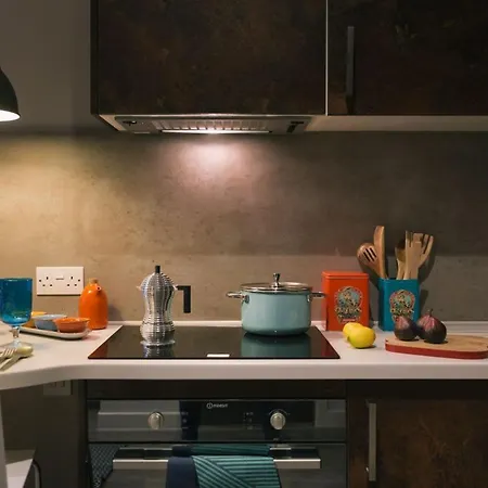 Apartment For Students Only - Bath Street In Glasgow