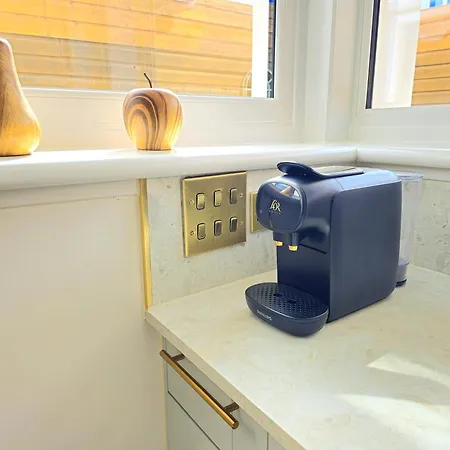 Newly Renovated Gem - Free Parking & Modern Comfort