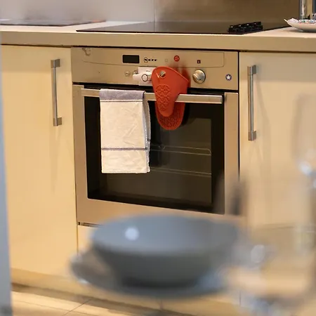 Meadowside Quay 2br Luxurious