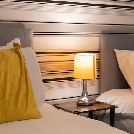 Buchanan Penthouse *