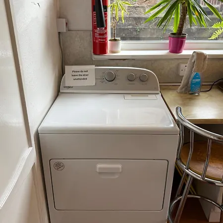 Glades House Guest house