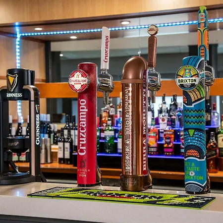 Express - - Ctr Riverside By Ihg Hotel Glasgow