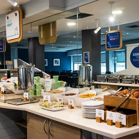 Express - - Ctr Riverside By Ihg Hotel Glasgow