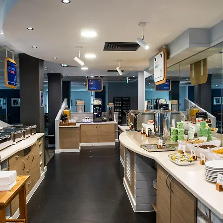 Express - - Ctr Riverside By Ihg 3*