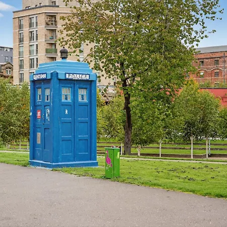 Modern 2-bedroom Flat In Centre, Near Galsgow Glasgow