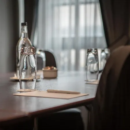 - - Ctr Theatreland By Ihg Hotel 4*