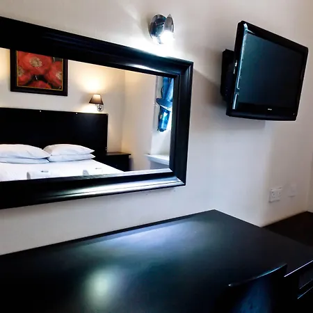 Victorian House 3* Glasgow