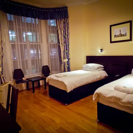 Otel Victorian House 3*