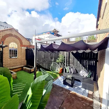 Urban 4br House - Central-free Parking-no Party *