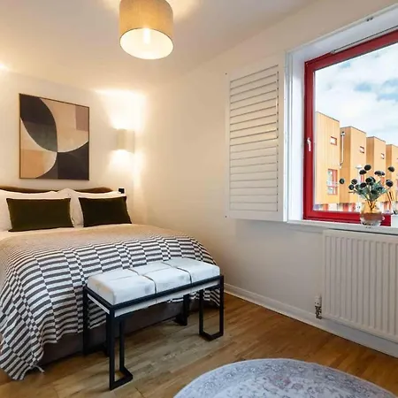 Vakantiehuis Botanic House - 3br - Private Parking Glasgow
