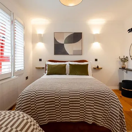 Vakantiehuis Botanic House - 3br - Private Parking