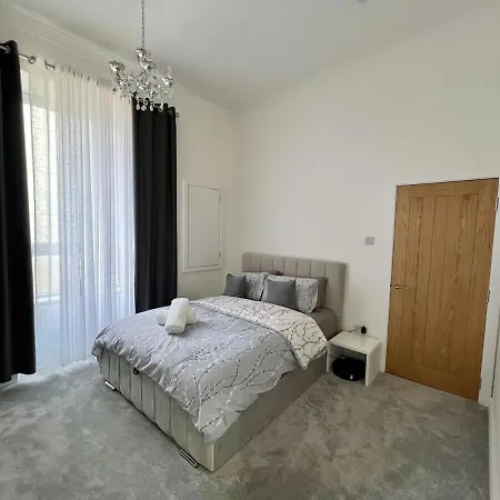 Apartmán Three Bedroom In Centre *