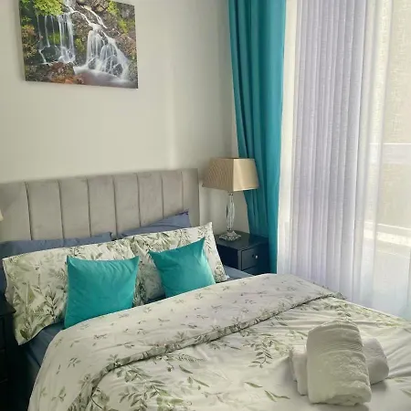 Three Bedroom In Centre * Glasgow