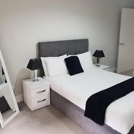 Dreamhouse St Vincent Street Apartman *