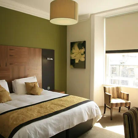 ホテル エイコーン 3*