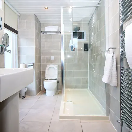 エイコーン グラスゴー